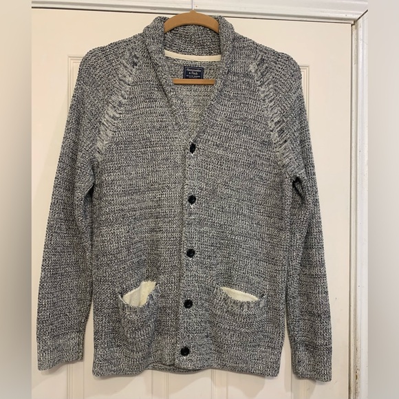 Abercrombie & Fitch Men’s Large Knit Button Up Shawl Sweater.         2464 - Picture 1 of 5